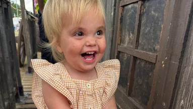 Segítséget kérnek a szülei: demenciát diagnosztizáltak egy 2 éves kislánynál