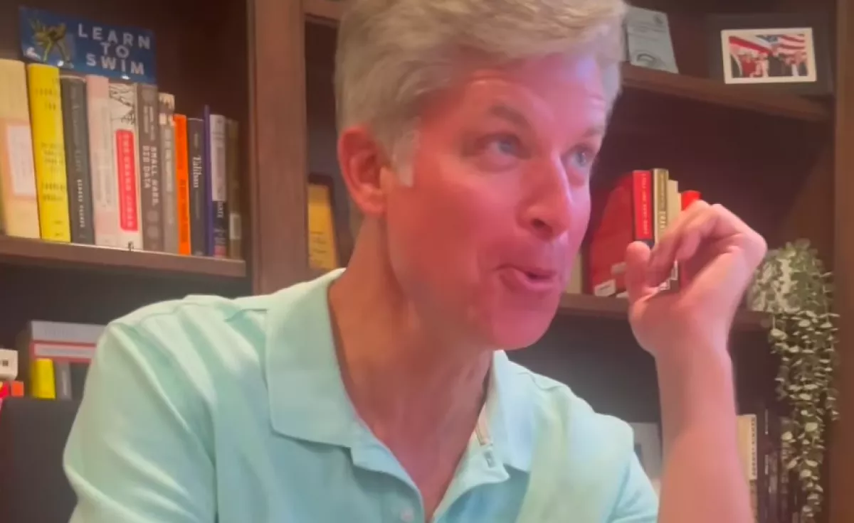 Megmutatja a nő az ultrahang képet a férjének (49): amikor észrevesz egy részletet, sokkot kap