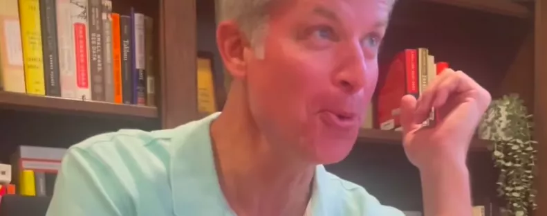 Megmutatja a nő az ultrahang képet a férjének (49): amikor észrevesz egy részletet, sokkot kap