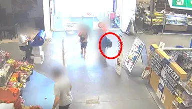 Amit a pár a rokon kisfiúval tett egy nagykőrösi üzletben, azért most bíróság elé állnak