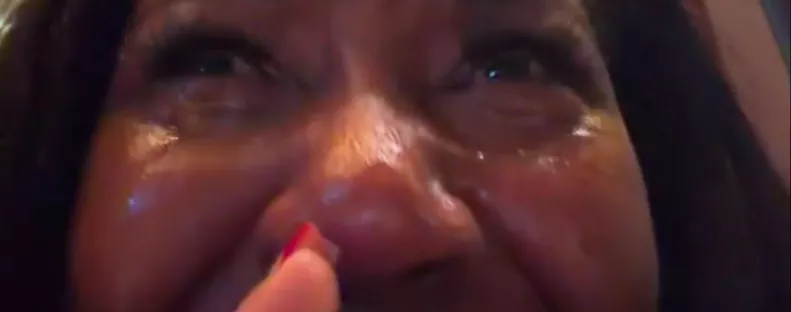 Véletlenül rendelte meg a legdrágább ételt a nő az étteremben: eleredtek a könnyei, amikor meglátta a számlát