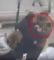 Nem volt jegye a férfinak: amit a jegyellenőr nővel tett, azért börtönbüntetést kérnek rá