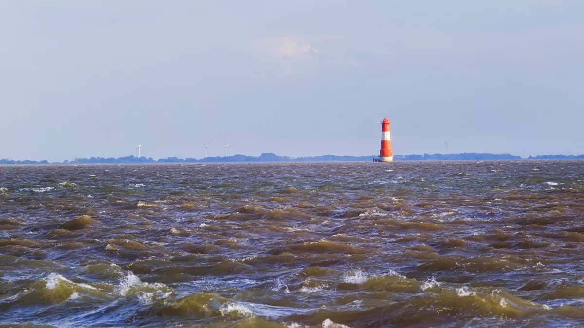 Ma már csak egy világítótorony emlékeztet erre az elsüllyedt európai szigetre