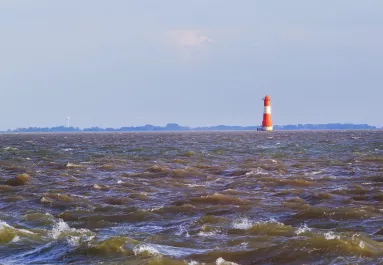 Ma már csak egy világítótorony emlékeztet erre az elsüllyedt európai szigetre