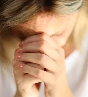 Arcon csapja a múlt a héten ezt a 3 csillagjegyet