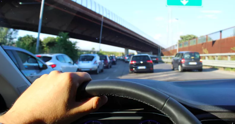 Pénzt adnak a dugóban állásért a magyarok kedvenc nyaralóhelyén, de van a dologban egy hatalmas csapda
