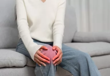 50 felett kötelező: egy kanál ebből naponta csökkenti az ízületi fájdalmakat