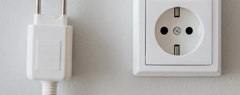 Ha ezt látod a konnektoron, ne dugj bele semmit: életveszélyes lehet