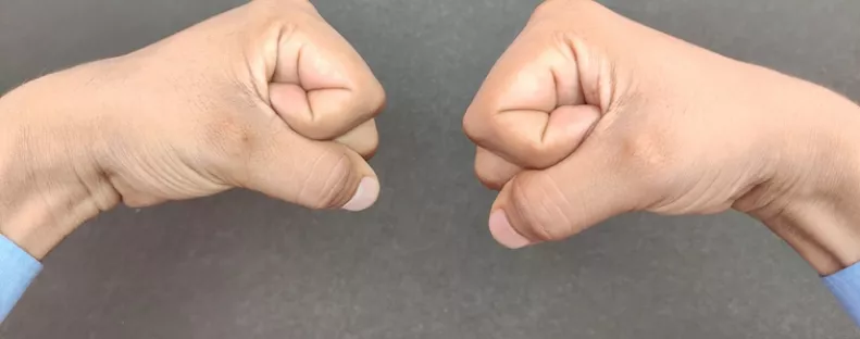 Ez történik a testeddel, ha naponta 5 percig ökölbe szorítod a kezed