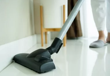 Vigyázz: ha így használod a porszívót, áramütés is lehet a vége