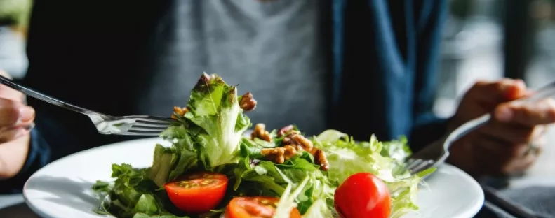 Nem a saláta a legjobb fogyókúrás étel: ez teszi igazán lapossá a hasad