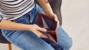 Ha ezt teszed a pénztárcádba, többé nem leszel impulzusvásárló: ezzel a trükkel elkerülheted, hogy felesleges dolgokat vegyél meg