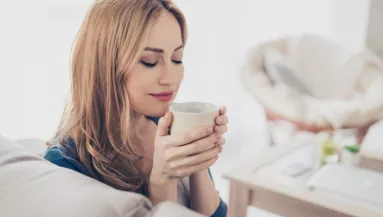 Nem a kamilla az: ettől a teától mélyen alszol és kipihenten ébredsz