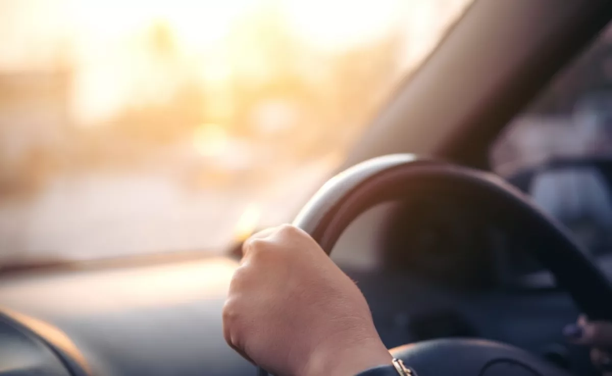 Ha ezt érzed vezetés közben, azonnal állj félre az autóval: komoly bajra utalhat