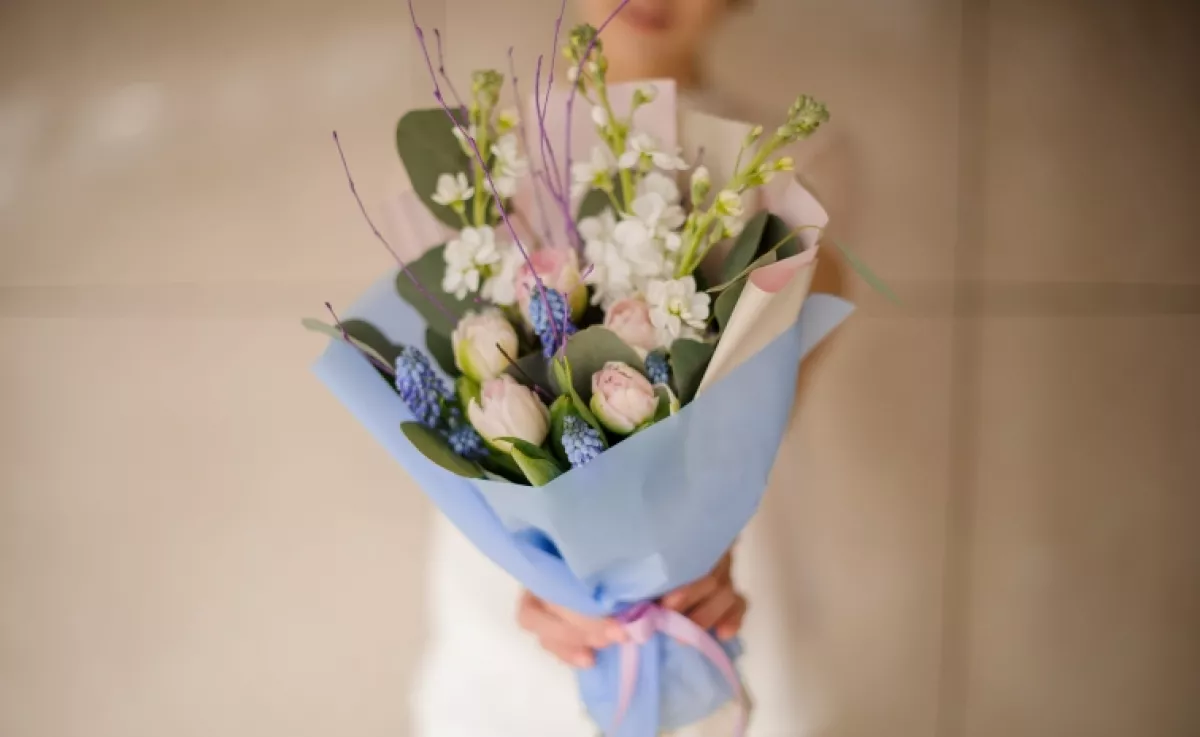 Hetekig pompázni fog az anyák napi vágott virág, ha ezt csempészed a vízbe