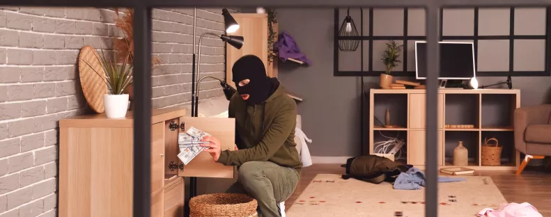 3 titkos rejtekhely a lakásban, amit a betörők sosem néznek meg