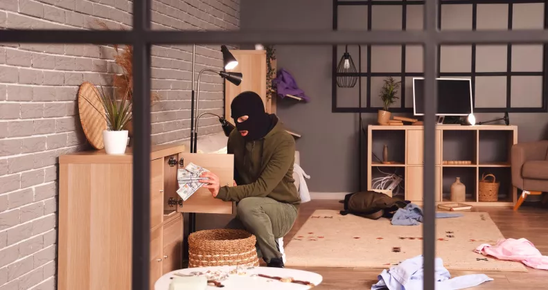 3 titkos rejtekhely a lakásban, amit a betörők sosem néznek meg