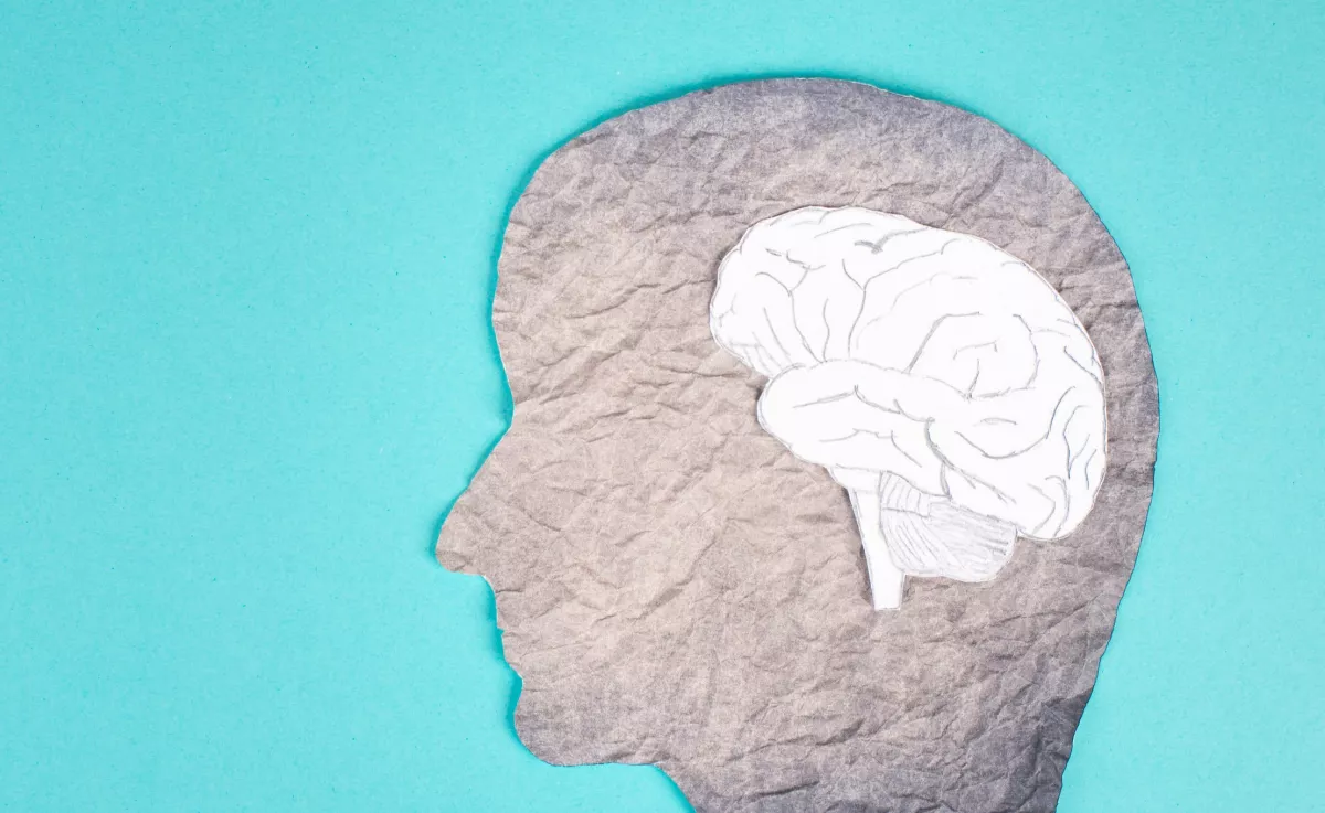 Nem győzi ismételni a neurológus: ez a 3 étel a legveszélyesebb az agyra