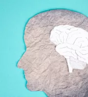 Nem győzi ismételni a neurológus: ez a 3 étel a legveszélyesebb az agyra