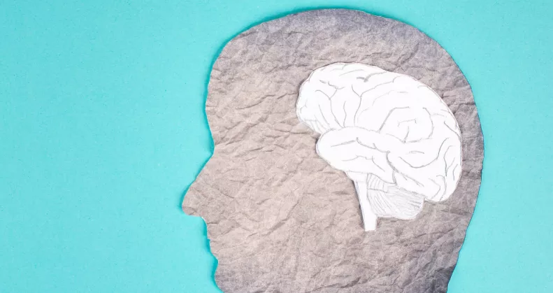 Nem győzi ismételni a neurológus: ez a 3 étel a legveszélyesebb az agyra