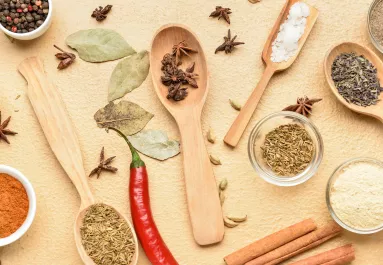 Ez a 2 fűszer hatalmas segítség: eltünteti a puffadást és a leheletet is frissíti