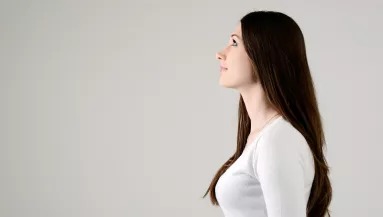 Ez a napi 10 perces szokás csendben rendbe teszi a tartásodat