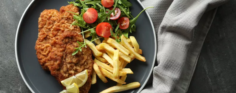 Így lesz tökéletes a rántott hús: az osztrákok titkos trükkje