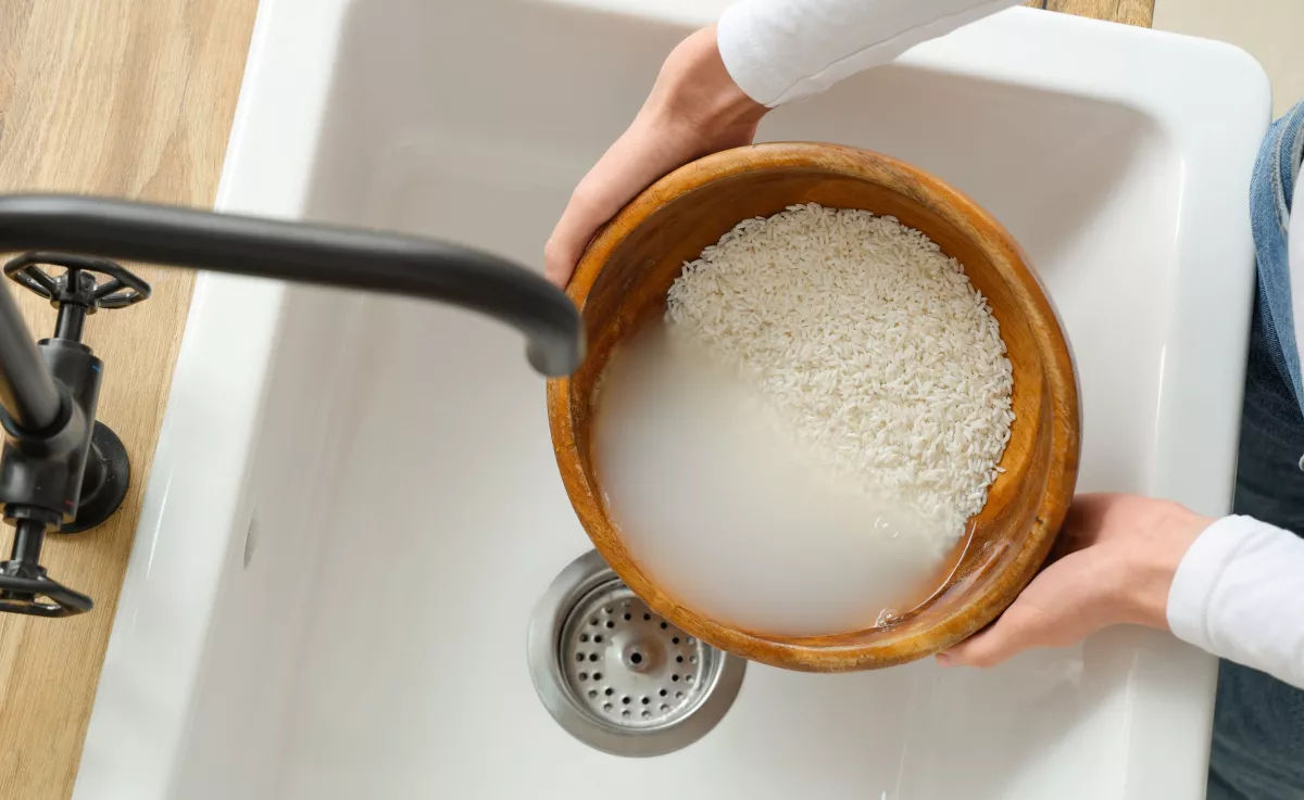 Most vagy soha: Miért érdemes (vagy nem) megmosni a rizst főzés előtt?