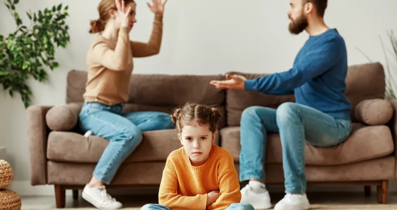 Aggódnak gyerekeikért a szülők: egyre többen küzdenek a FOBO-val