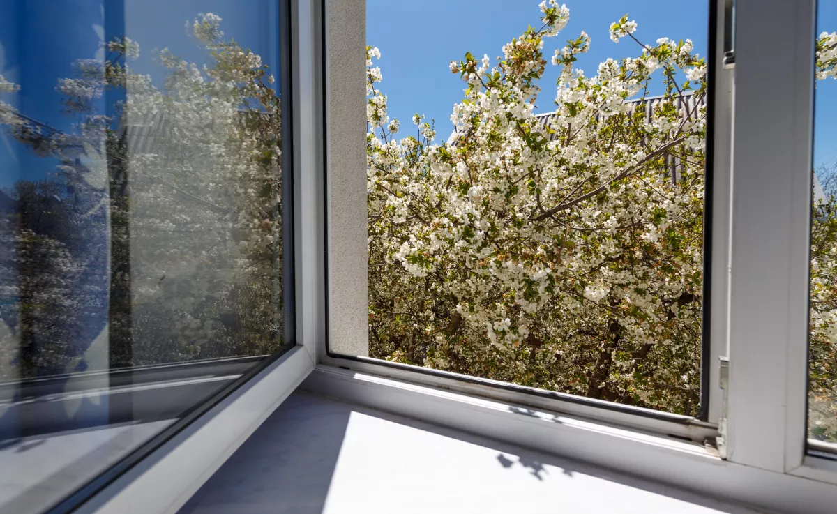 Pontosan ennyi percig kell szellőztetni, hogy teljesen kicserélődjön a lakás levegője