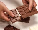 Fogyókúrázol, de nem mondanál le a csokiról? Ekkor érdemes enned, hogy a diétádba is beleférjen Fogyókúrázol, de nem mondanál le a csokiról? Ekkor érdemes enned, hogy a diétádba is beleférjen