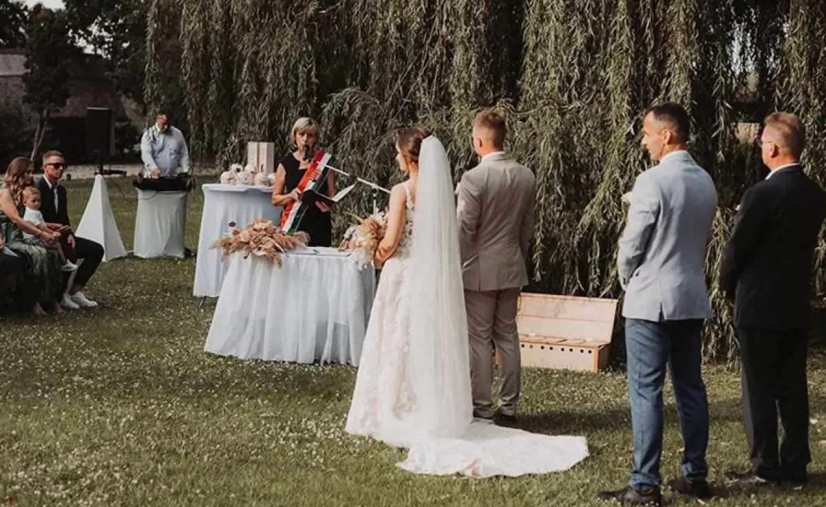 Tökéletes esküvői helyszínek a természet lágy ölén