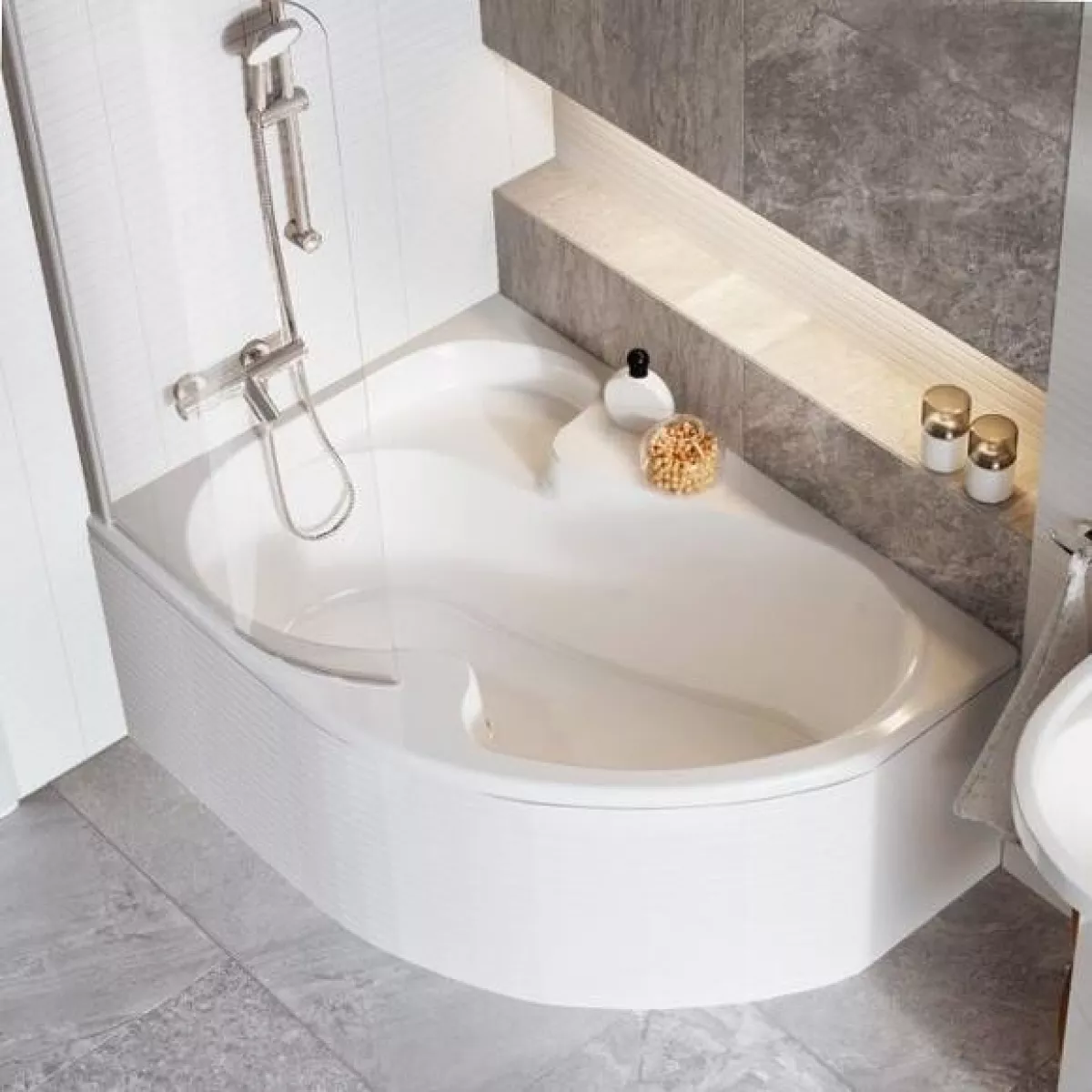 A fürdőszobai élmény csúcsa: a modern akrilkádak